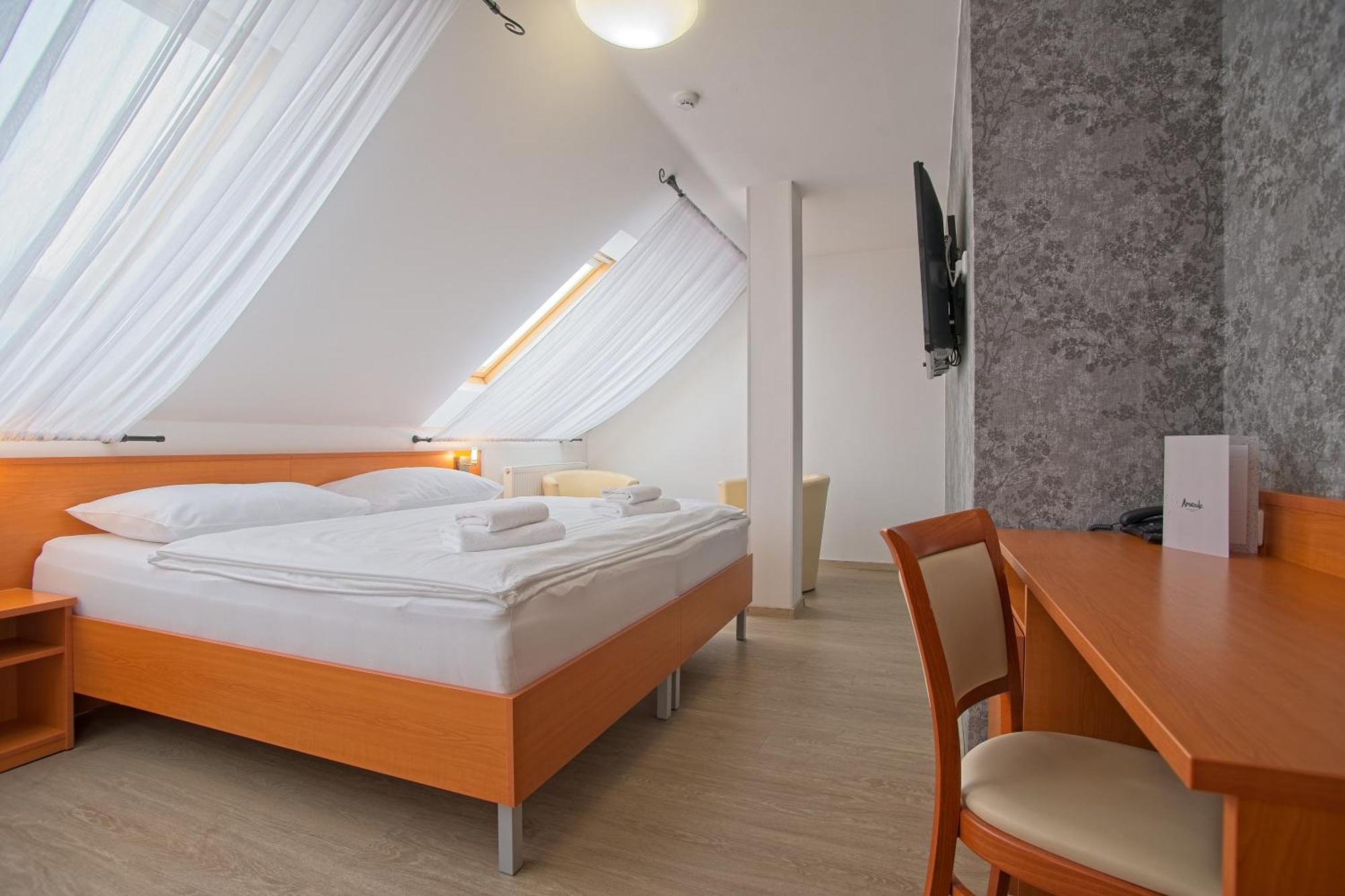 Wine Wellness Hotel Amande Hustopeče المظهر الخارجي الصورة